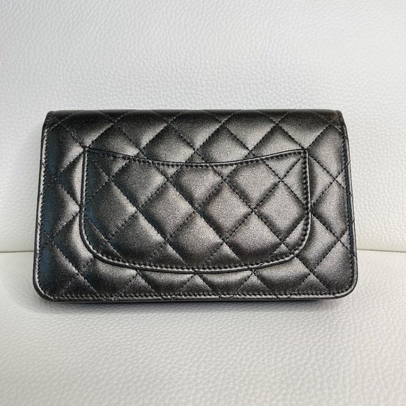 New Chanel Metallic Sliver Lambskin Wallet on Chain WOC - Picture 2 of 7